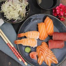 Sushis, sashimis, lequel vous fera craquer ?
.
.
.
#couleursushi #sushi #sushitime #sushilovers #sashimi #bassindarcachon #latestedebuch #biganos #andernos